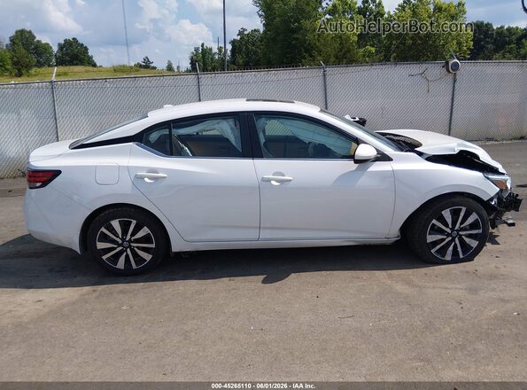 3N1AB8CV2NY256712 2022 NISSAN SENTRA Белый Панорамный вид салона 360°