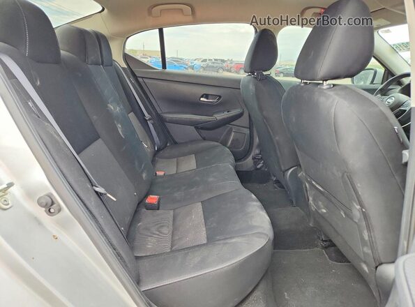 3N1AB8CV2PY229593 2023 NISSAN SENTRA Silver Vista de los asientos traseros