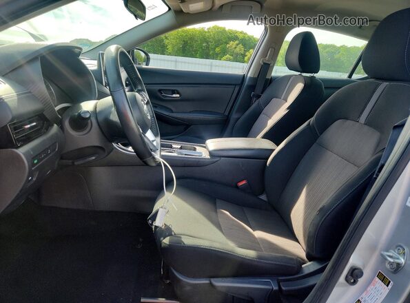 3N1AB8CV2PY240108 2023 NISSAN SENTRA Silver Вид салону спереду