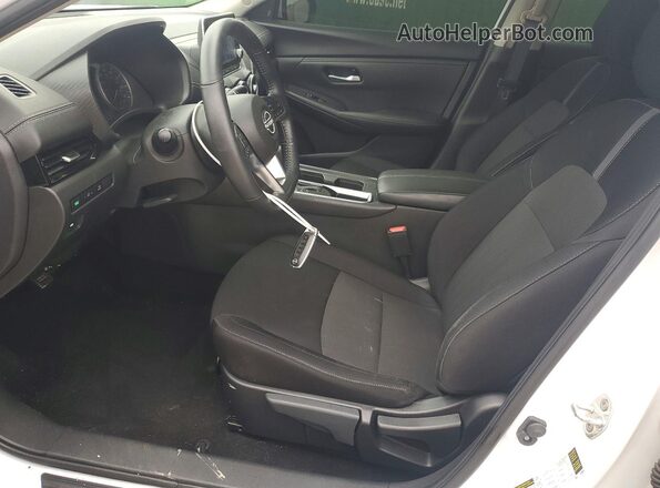 3N1AB8CV2RY270681 2024 NISSAN SENTRA White Widok wnętrza z przodu