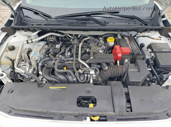 3N1AB8CV2RY270681 2024 NISSAN SENTRA White Widok wnętrza z tyłu
