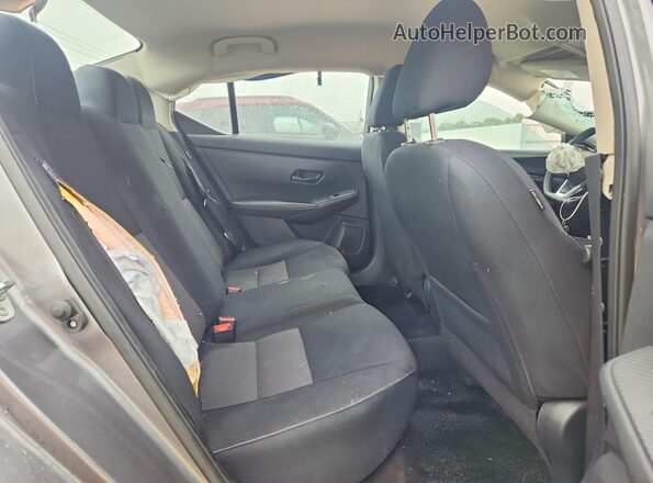 3N1AB8CV2RY332502 2024 NISSAN SENTRA Gray Հետևի նստատեղերի տեսք