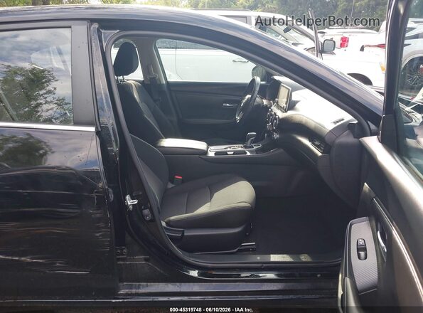 3N1AB8CV3PY322039 2023 NISSAN SENTRA Черный Вид салона спереди