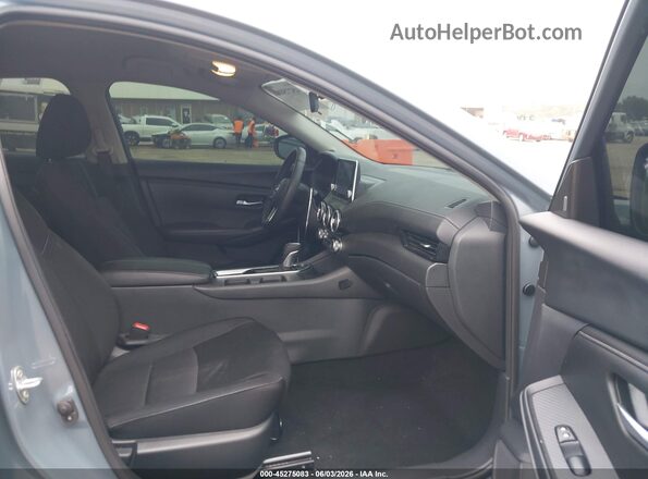 3N1AB8CV3RY316857 2024 NISSAN SENTRA Blue Widok wnętrza z przodu