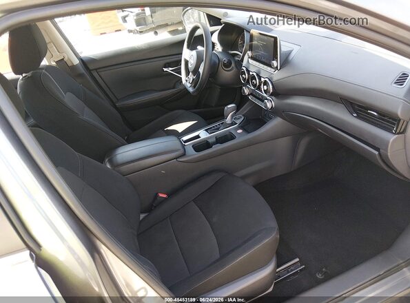 3N1AB8CV3RY345016 2024 NISSAN SENTRA Gray Vista interior delantera