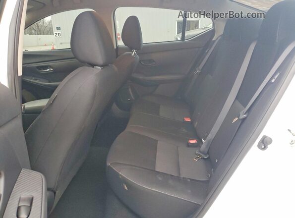 3N1AB8CV3SY274938 2025 NISSAN SENTRA White Հետևի նստատեղերի տեսք