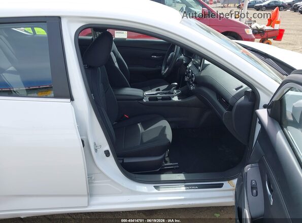 3N1AB8CV3SY338041 2025 NISSAN SENTRA White წინა სალონის ხედი