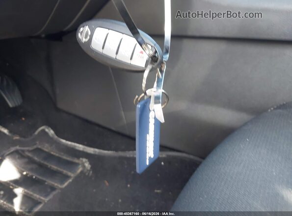 3N1AB8CV4NY250992 2022 NISSAN SENTRA Серебряный Вид панели приборов