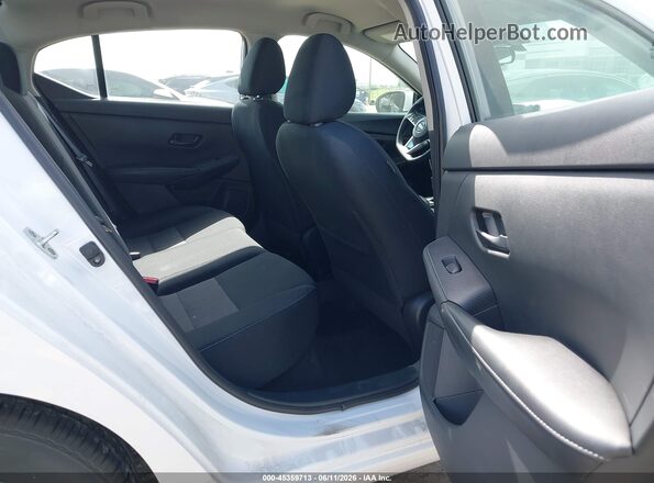 3N1AB8CV4RY273369 2024 NISSAN SENTRA White VIN կոդի պիտակի տեսք