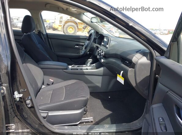 3N1AB8CV4SY314234 2025 NISSAN SENTRA Черный Вид салона спереди