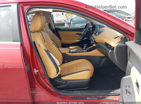 3N1AB8CV5PY225702 2023 NISSAN SENTRA Красный Вид салона спереди