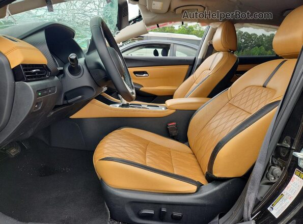 3N1AB8CV5PY305193 2023 NISSAN SENTRA Черный Вид салона спереди