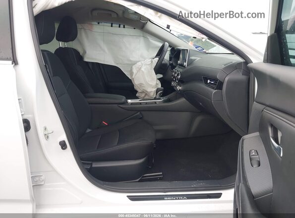 3N1AB8CV5RY357572 2024 NISSAN SENTRA Белый Вид салона спереди
