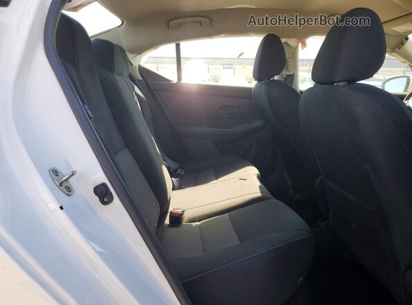 3N1AB8CV5SY304425 2025 NISSAN SENTRA White Vista de los asientos traseros