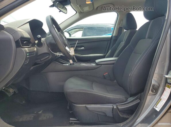 3N1AB8CV6PY282152 2023 NISSAN SENTRA Серый Вид салона спереди