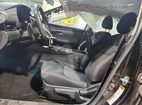 3N1AB8CV6RY204277 2024 NISSAN SENTRA Черный Вид салона спереди