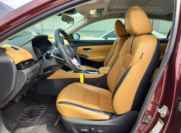 3N1AB8CV7MY257725 2021 NISSAN SENTRA Maroon Vista interior delantera