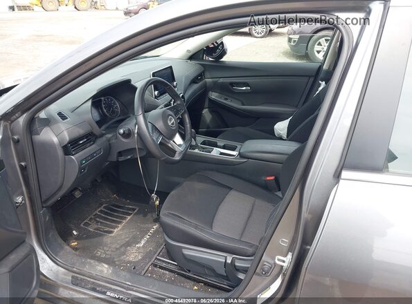 3N1AB8CV7RY346945 2024 NISSAN SENTRA Gray Widok wnętrza z przodu