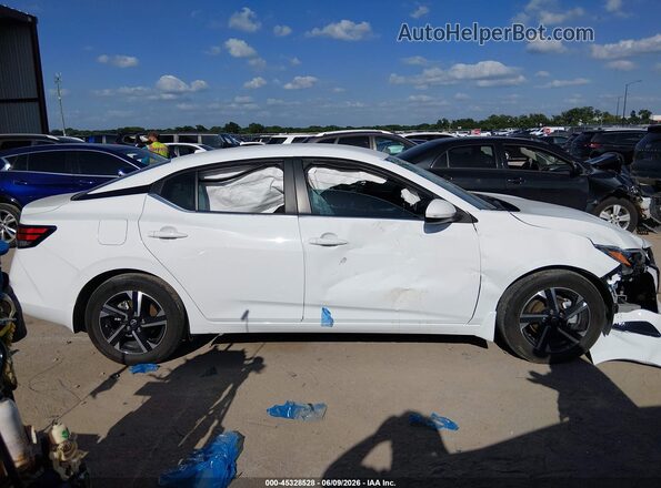 3N1AB8CV7SY218940 2025 NISSAN SENTRA White Rear interior view