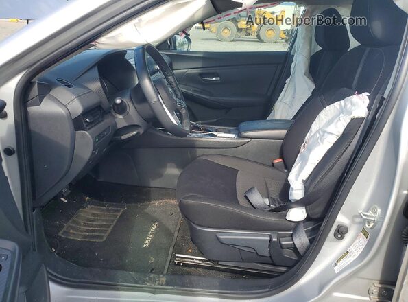 3N1AB8CV8PY272822 2023 NISSAN SENTRA Silver Front interior view