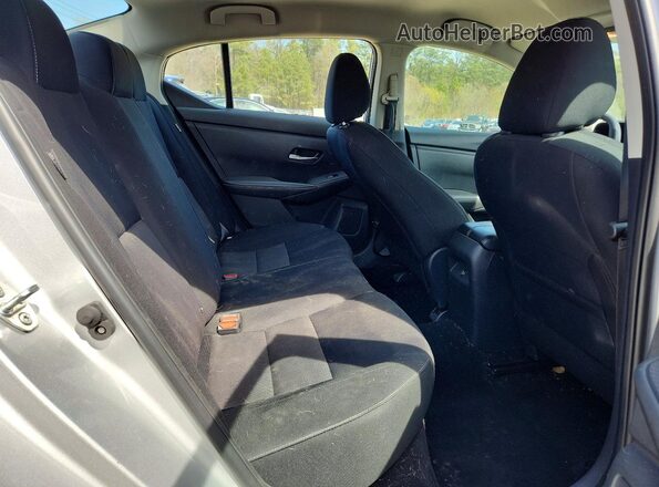 3N1AB8CV8PY299745 2023 NISSAN SENTRA Silver Vista de los asientos traseros
