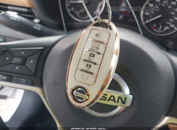 3N1AB8CV9PY247993 2023 NISSAN SENTRA White Dashboard view