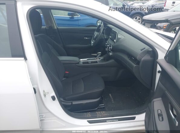 3N1AB8CV9SY379080 2025 NISSAN SENTRA Белый Вид салона спереди