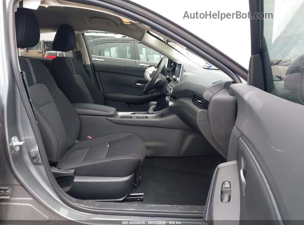 3N1AB8CVXPY248764 2023 NISSAN SENTRA Серый Вид салона спереди