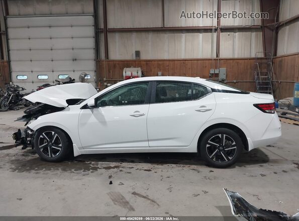 3N1AB8CVXRY203066 2024 NISSAN SENTRA White Սալոնի հետևի տեսք