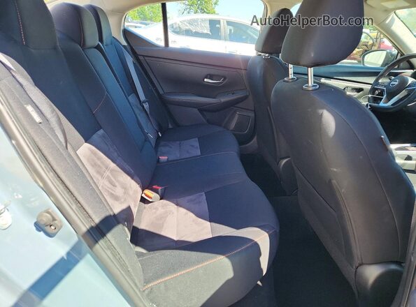 3N1AB8DV1RY211717 2024 NISSAN SENTRA Gray Widok tylnych siedzeń
