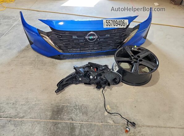 3N1AB8DV2RY379494 2024 NISSAN SENTRA Blue Engine compartment view