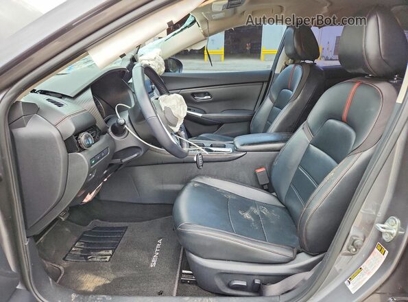 3N1AB8DV3MY209380 2021 NISSAN SENTRA Gray Вид салону спереду