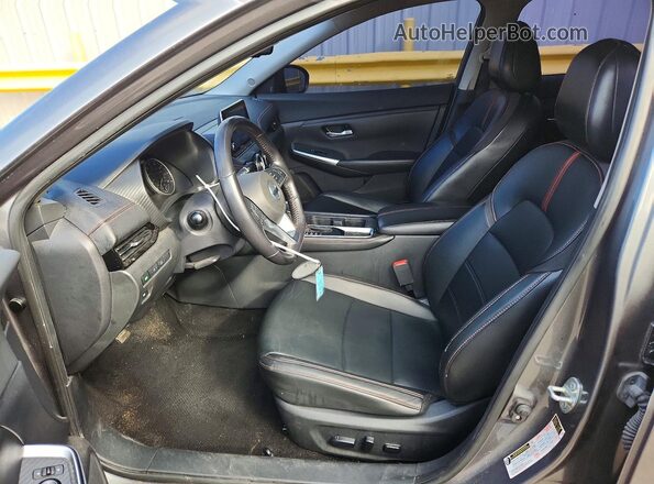 3N1AB8DV6MY216176 2021 NISSAN SENTRA Серый Вид салона спереди