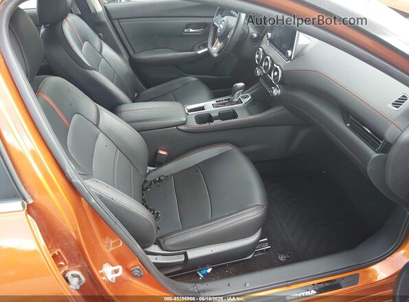 3N1AB8DV6RY332162 2024 NISSAN SENTRA Оранжевый Вид салона спереди