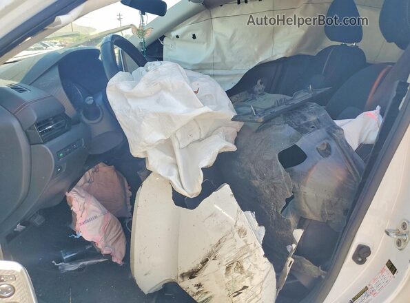 3N1AB8DV6RY383502 2024 NISSAN SENTRA Белый Вид салона спереди