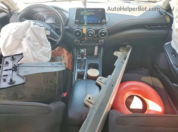 3N1AB8DV6RY383502 2024 NISSAN SENTRA Белый Вид панели приборов
