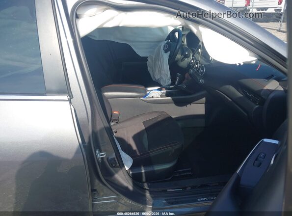 3N1AB8DV7RY226836 2024 NISSAN SENTRA Серый Вид салона спереди