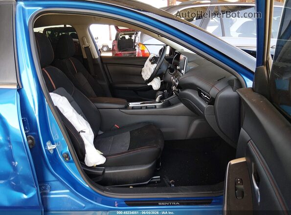 3N1AB8DV7RY334065 2024 NISSAN SENTRA Blue Widok wnętrza z przodu