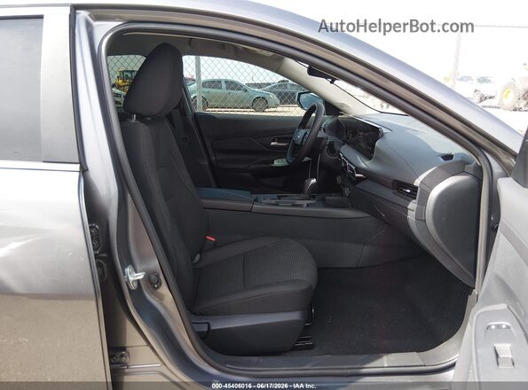 3N1AB9BV9TY277271 2026 NISSAN SENTRA Gray Սալոնի դիմացի տեսք