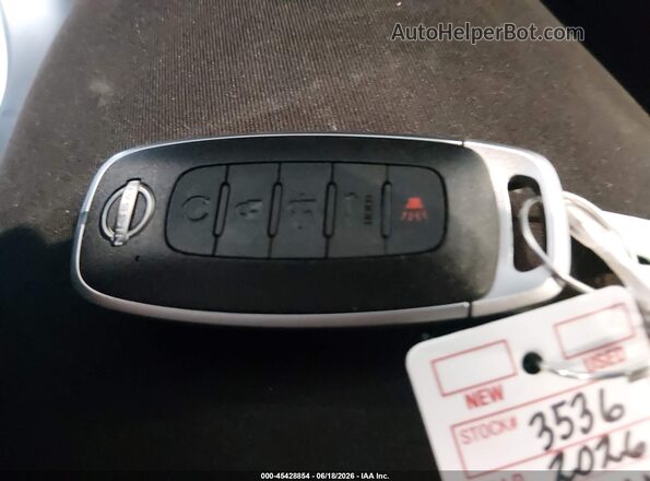 3N1AB9CV1TY211179 2026 NISSAN SENTRA White Vista del salpicadero
