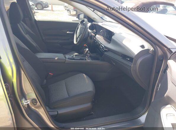 3N1AB9CV4TY224850 2026 NISSAN SENTRA Gray Front interior view