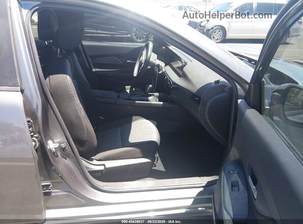 3N1AB9CV4TY260456 2026 NISSAN SENTRA Gray Սալոնի դիմացի տեսք