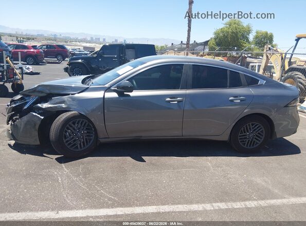 3N1AB9CV4TY260456 2026 NISSAN SENTRA Gray Սալոնի հետևի տեսք