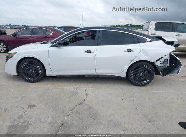 3N1AB9DV1TY217062 2026 NISSAN SENTRA White Widok wnętrza 360 stopni