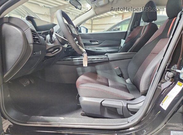 3N1AB9DV2TY281515 2026 NISSAN SENTRA Black Вид салону спереду