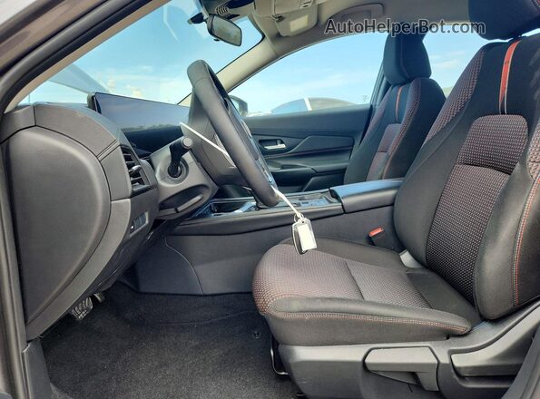3N1AB9DV7TY209175 2026 NISSAN SENTRA Gray Սալոնի դիմացի տեսք