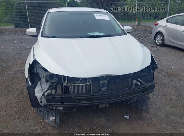 3N1CB7AP9JY211607 2018 NISSAN SENTRA Белый Вид спереди