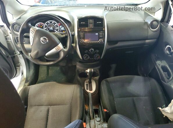 3N1CE2CP1GL381148 2016 NISSAN VERSA Silver Dashboard view