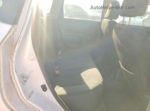 3N1CE2CP2HL354638 2017 NISSAN VERSA Серебряный 