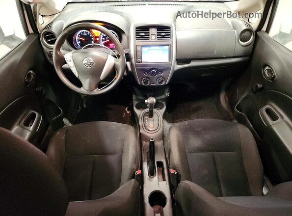 3N1CE2CP2KL355926 2019 NISSAN VERSA White Dashboard view